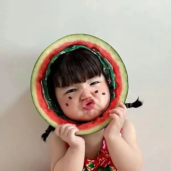 Tải ngay ảnh avatar em bé cute quả dưa hấu cực chất và ngộ nghĩnh. 