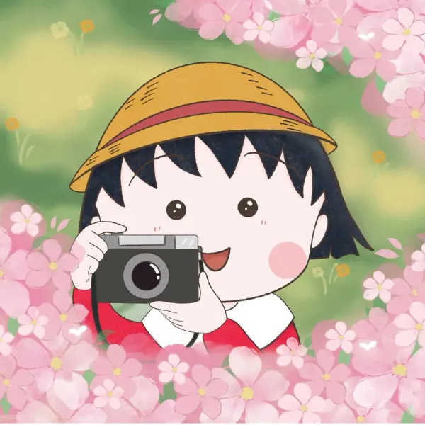 Điểm nhấn dễ thương với avatar Maruko chụp ảnh