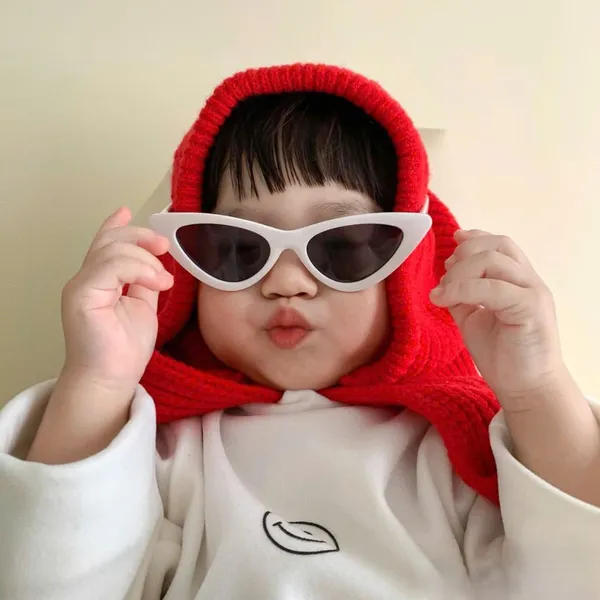 Avatar màu đỏ cute mang lại cảm giác trẻ trung sôi động