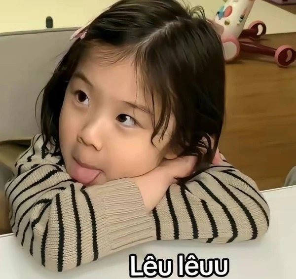 ảnh meme cute em bé lêu lêu