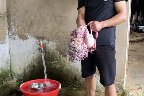 Vì sao từ khóa "lòng se điếu" lại hot
