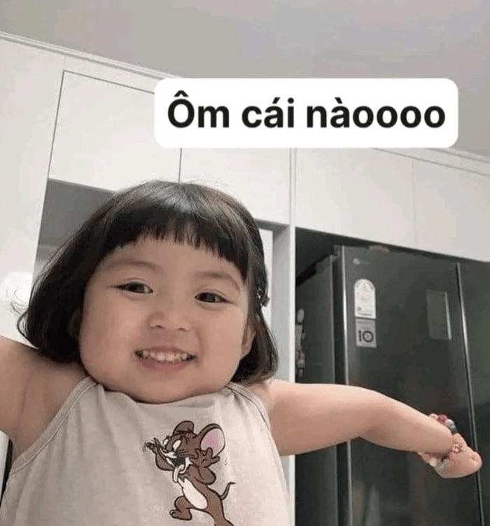 Meme ôm người yêu