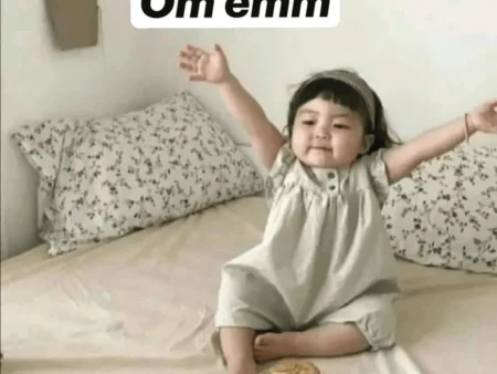 66+ Cười nhẹ nhàng với meme ôm cute ngọt hơn cả người yêu cũ