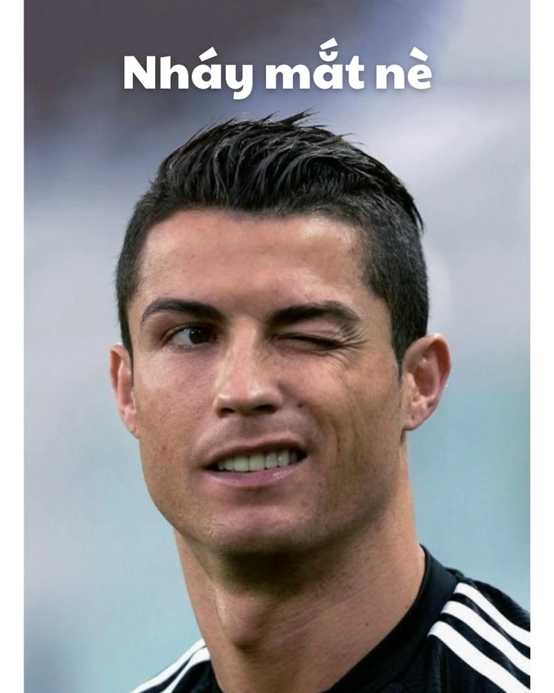 Ronaldo meme cười nghiêng ngả